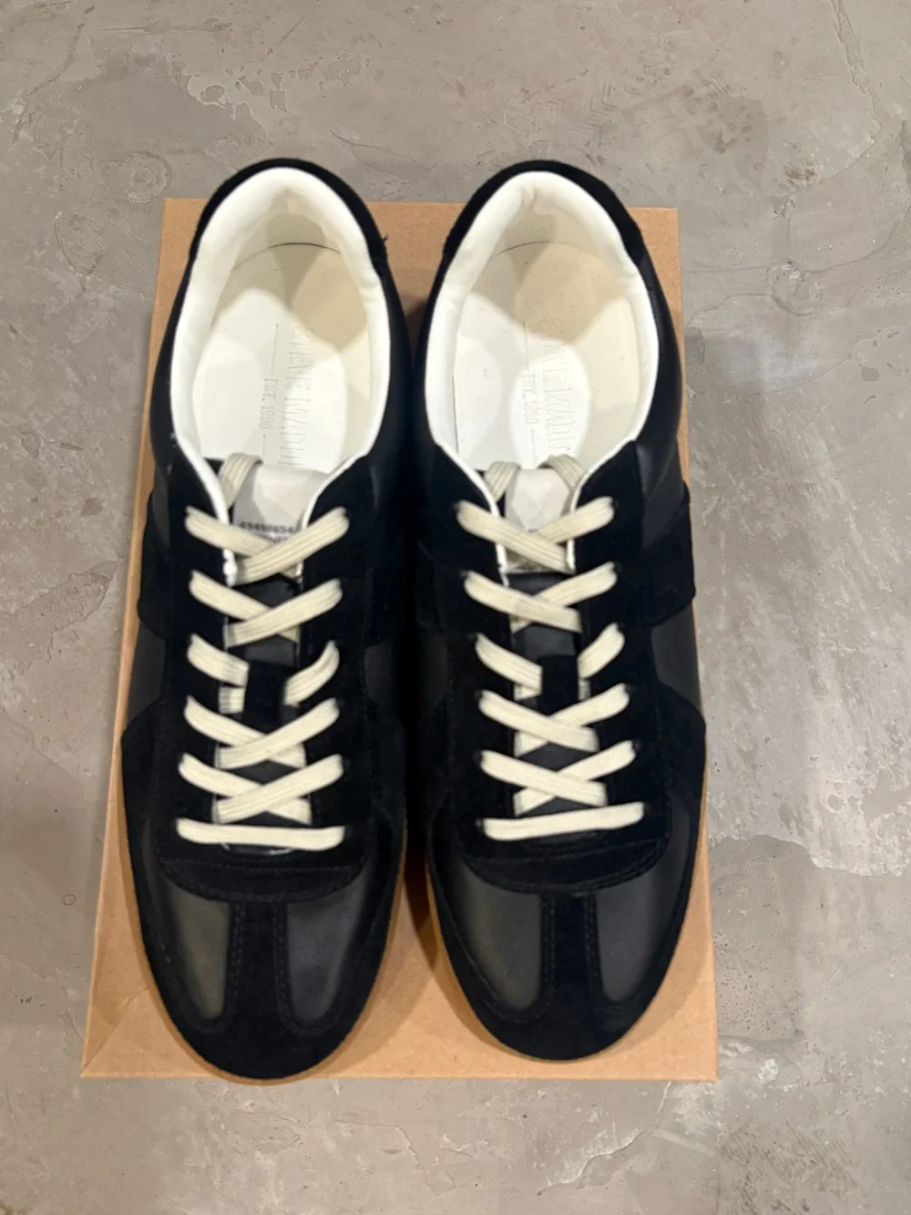 STEVE MADDEN Dixon Men's Black Leather Low-Top Sneakers with Gum Sole sz11